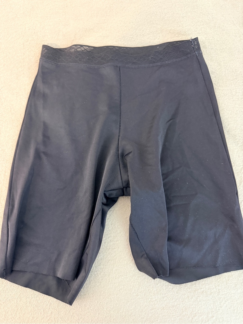 Uniqlo AIRism Body Shaper Shorts. M